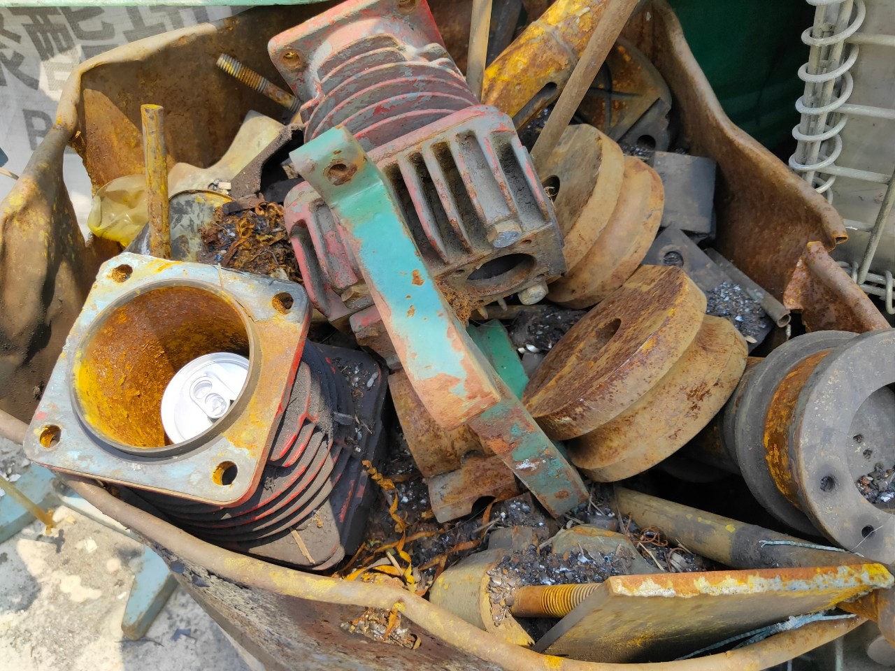 各式報廢五金零配件