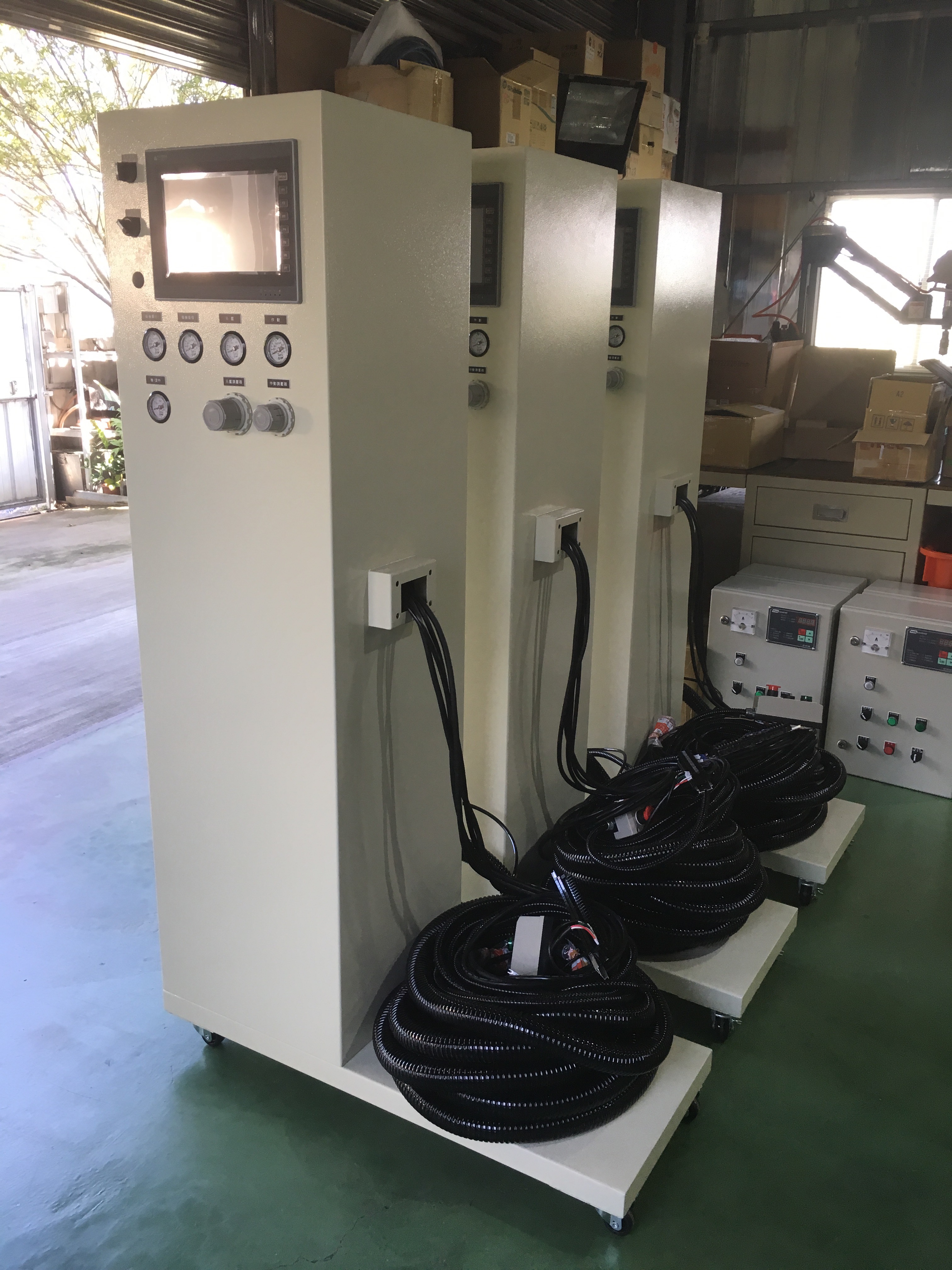 機械手臂控制箱