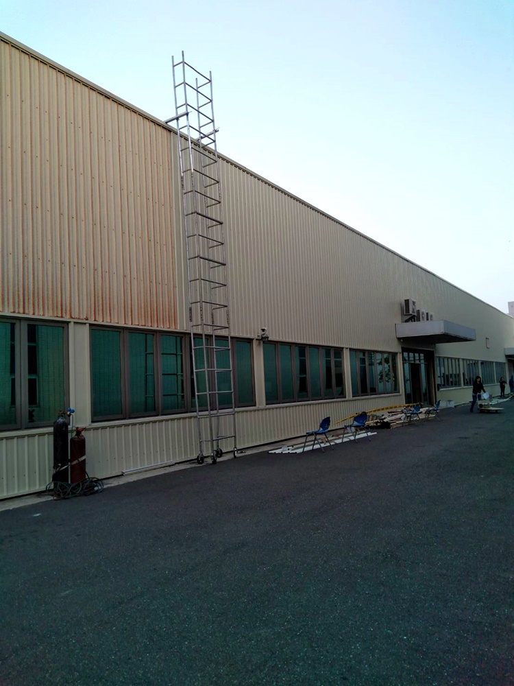 彰化烤漆浪板施工