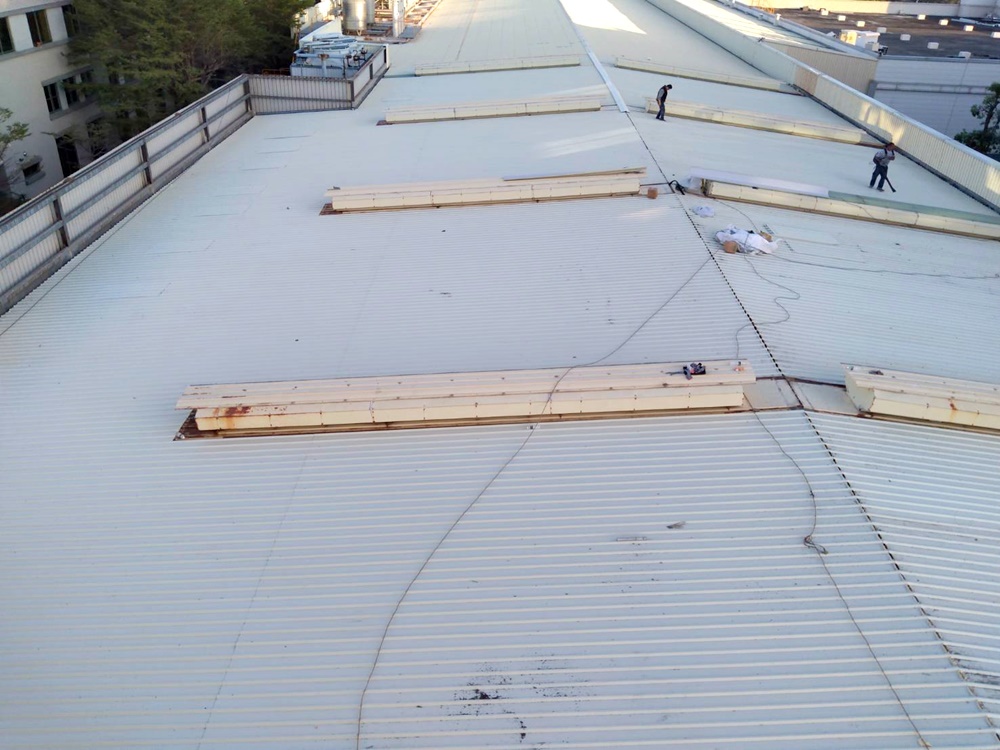 彰化烤漆浪板施工