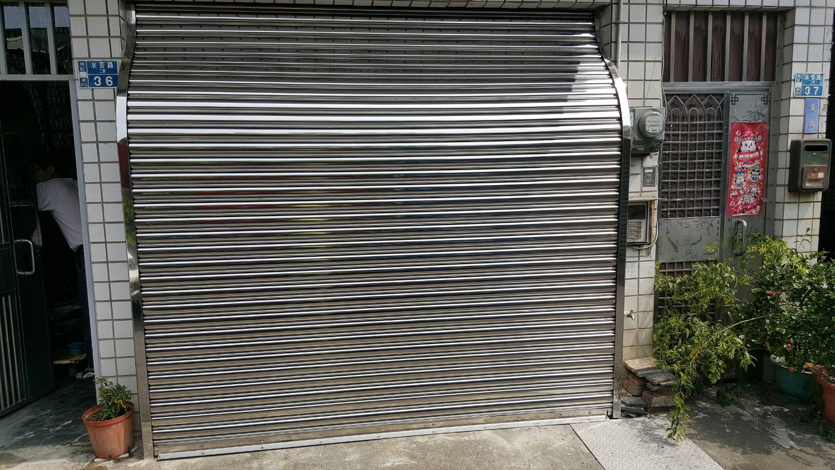 車庫延伸電動鐵捲門