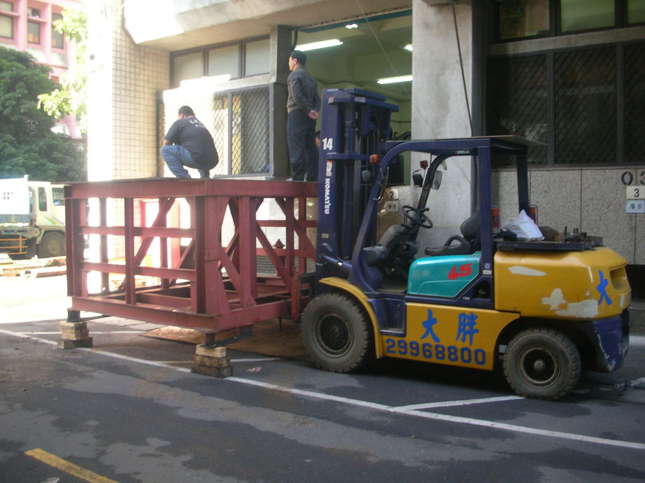 金屬切削加工機