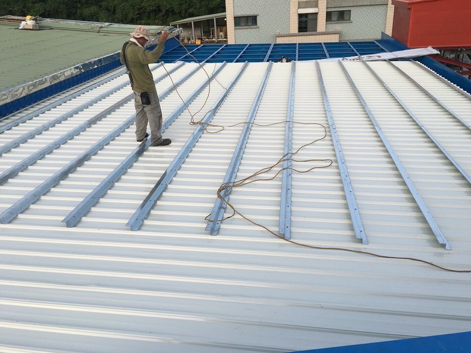 屋頂隔熱施工
