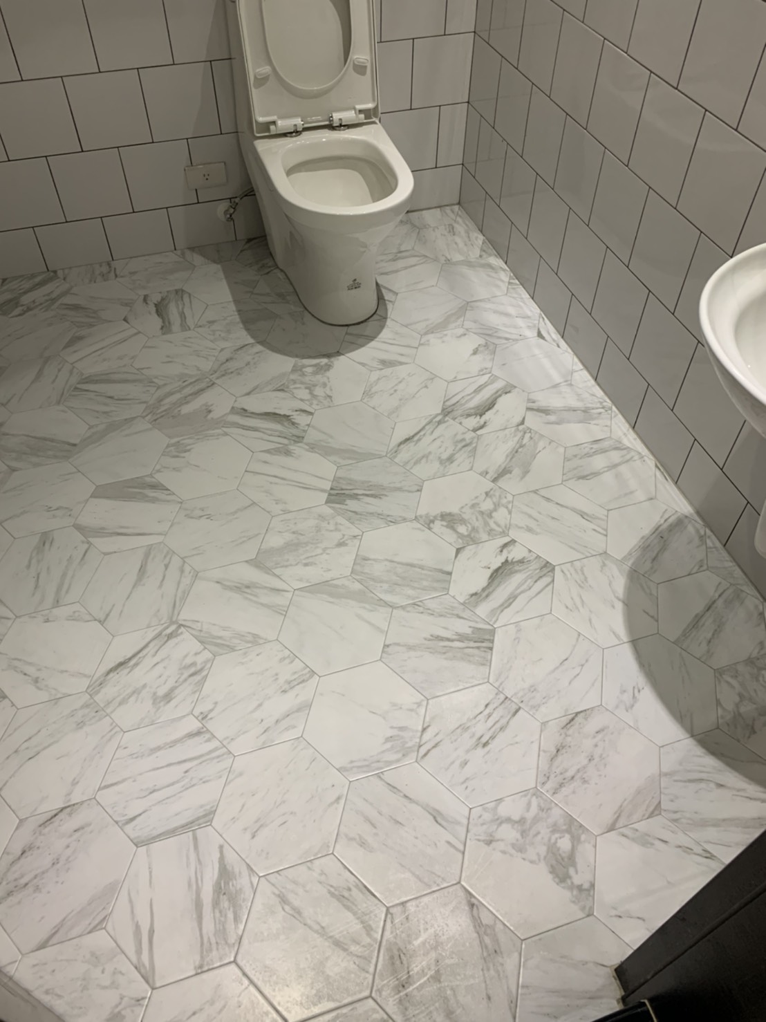 屏東佳墩衛浴工程-特色磁磚