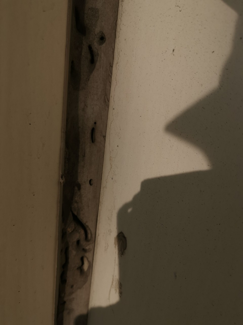 窗框坎縫填塞工程