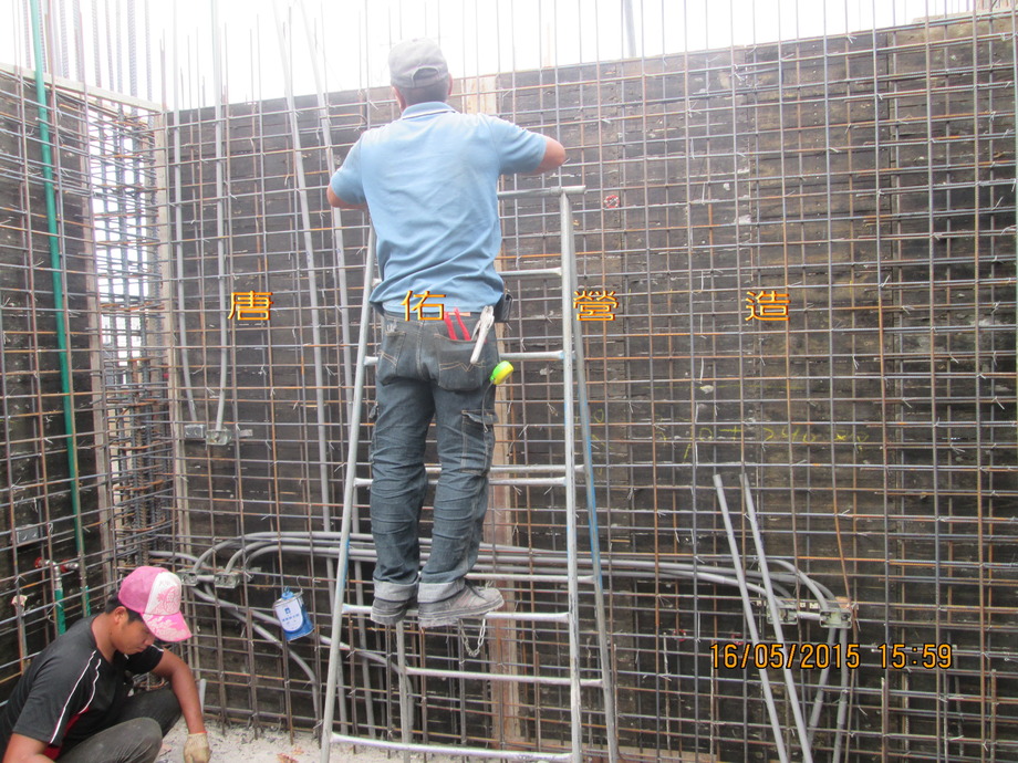 2樓結構鋼筋綁紮