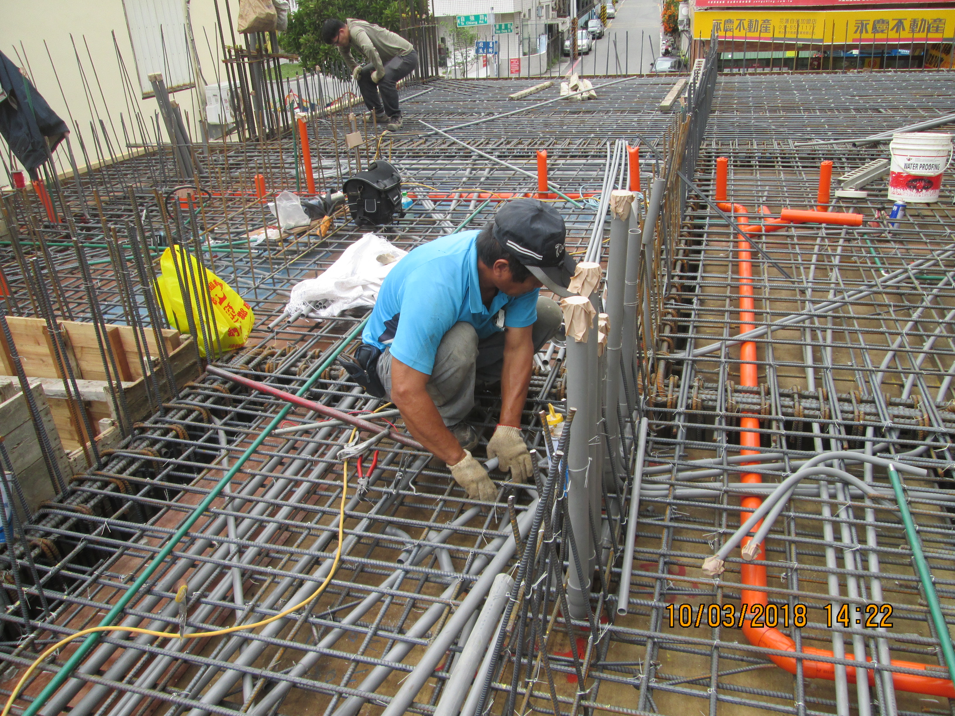 1樓頂版水電配管