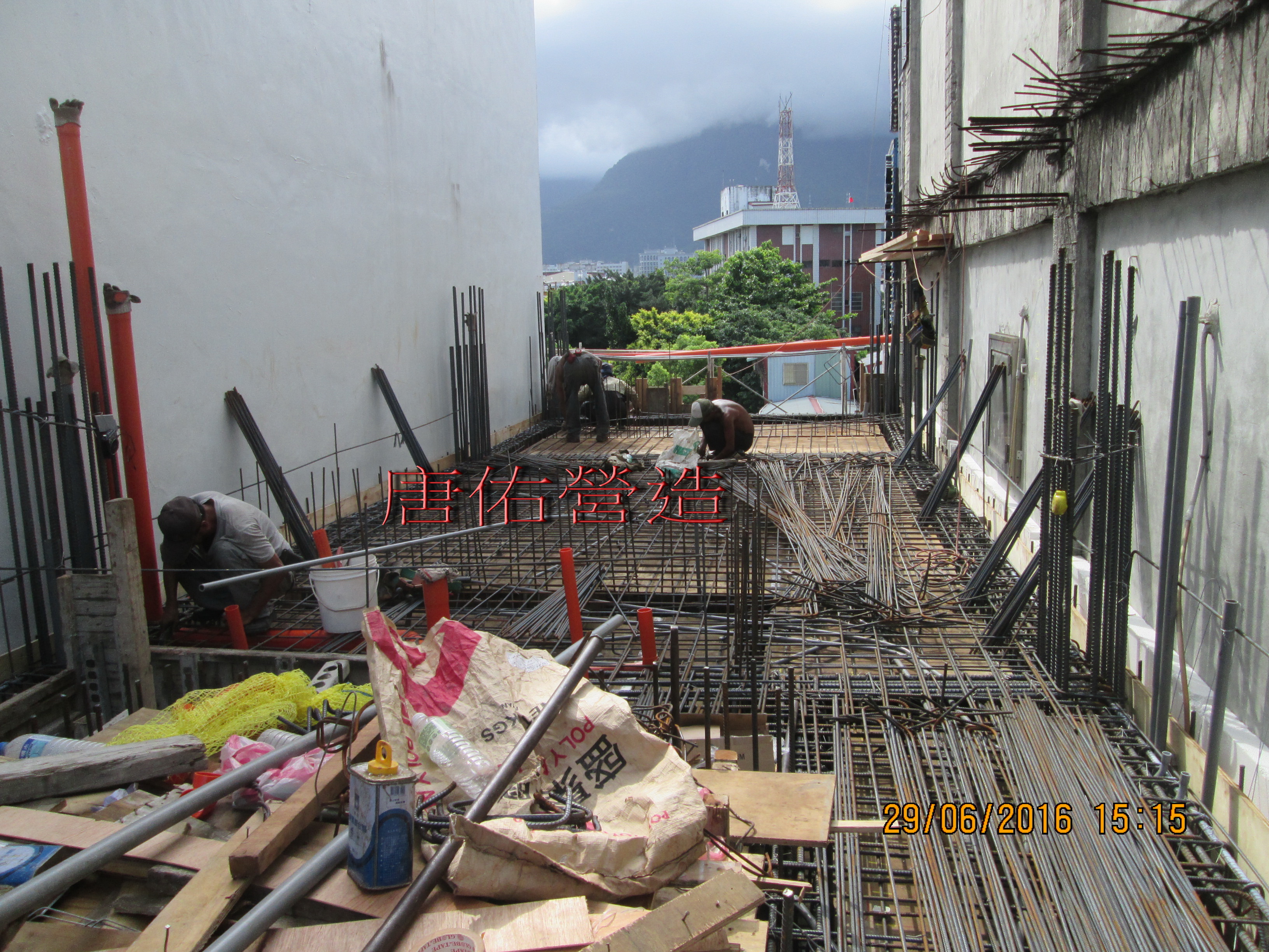 三樓結構鋼筋綁紮