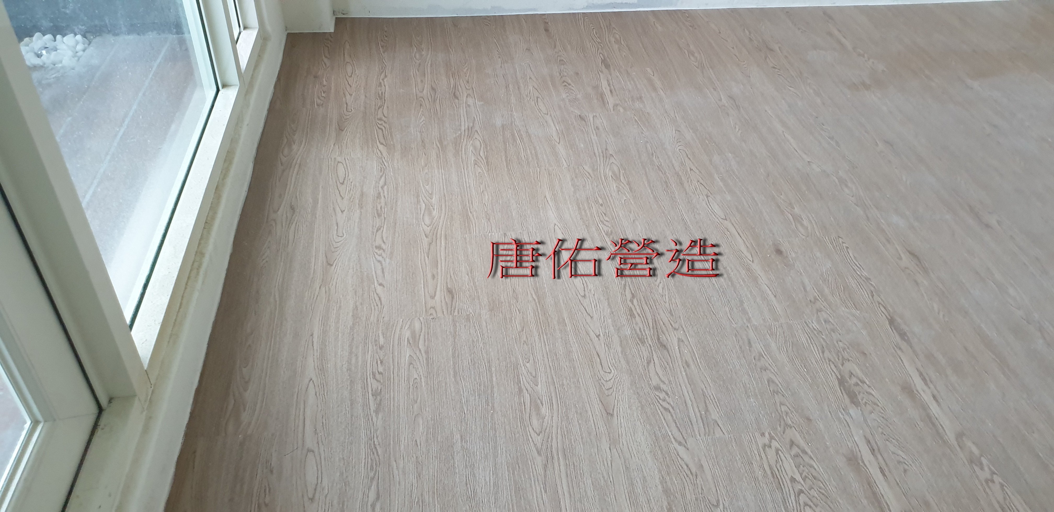 臥室防潮耐磨地板