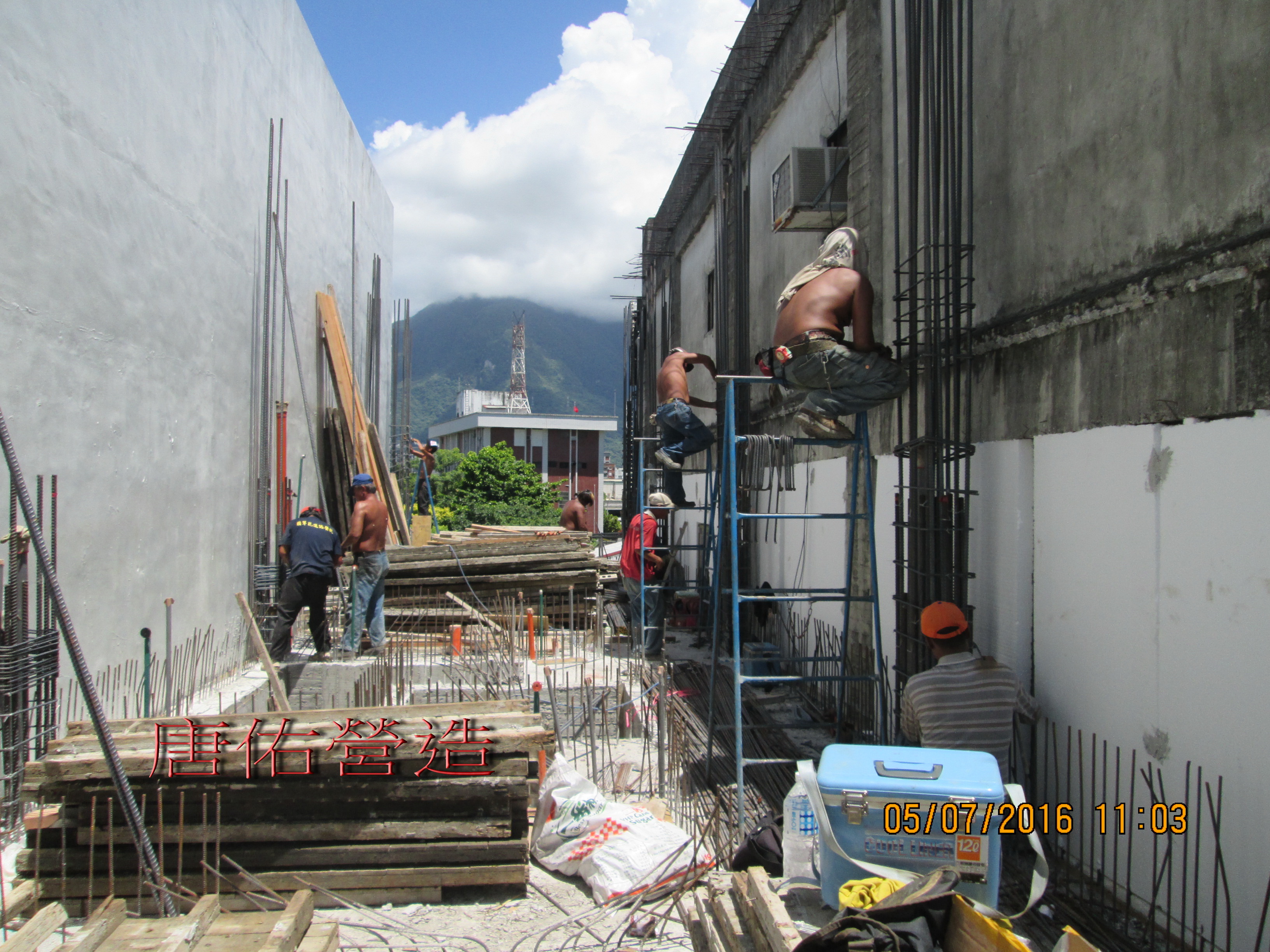 三樓結構鋼筋綁紮