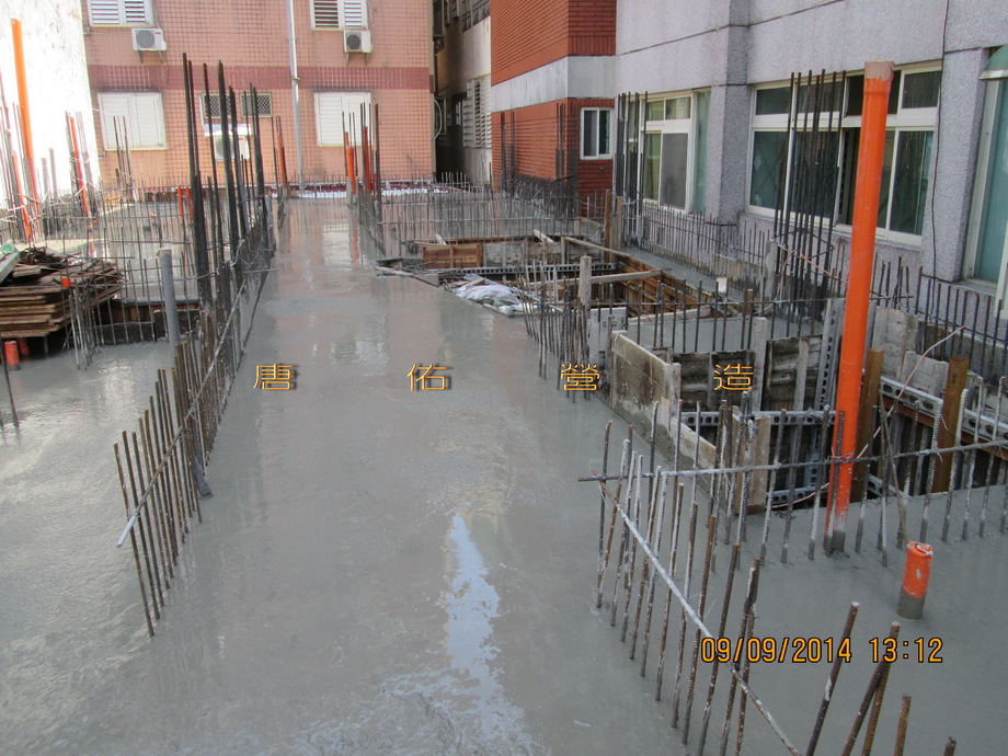 1樓頂版灌漿完成