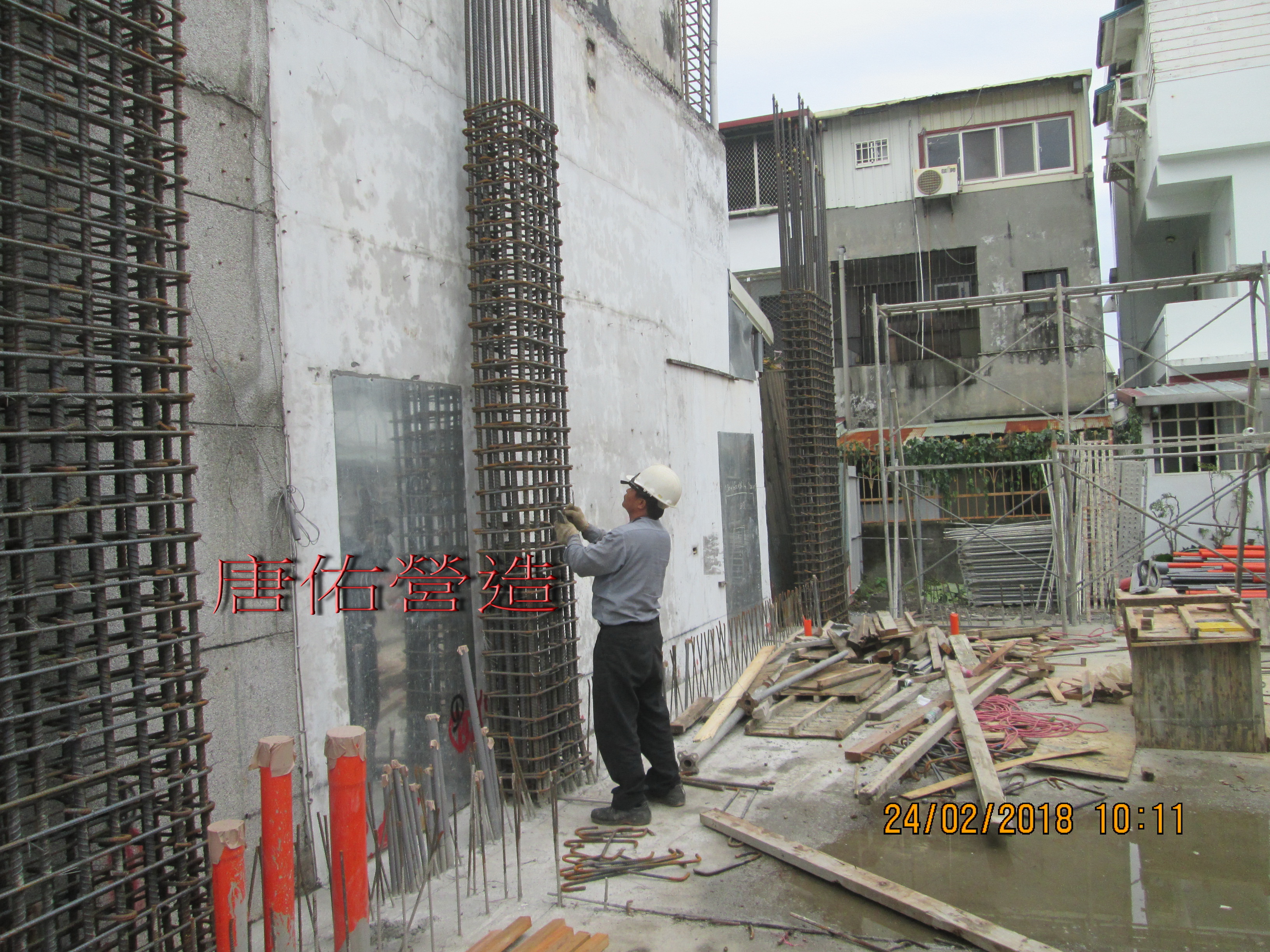 1樓柱鋼筋綁紮