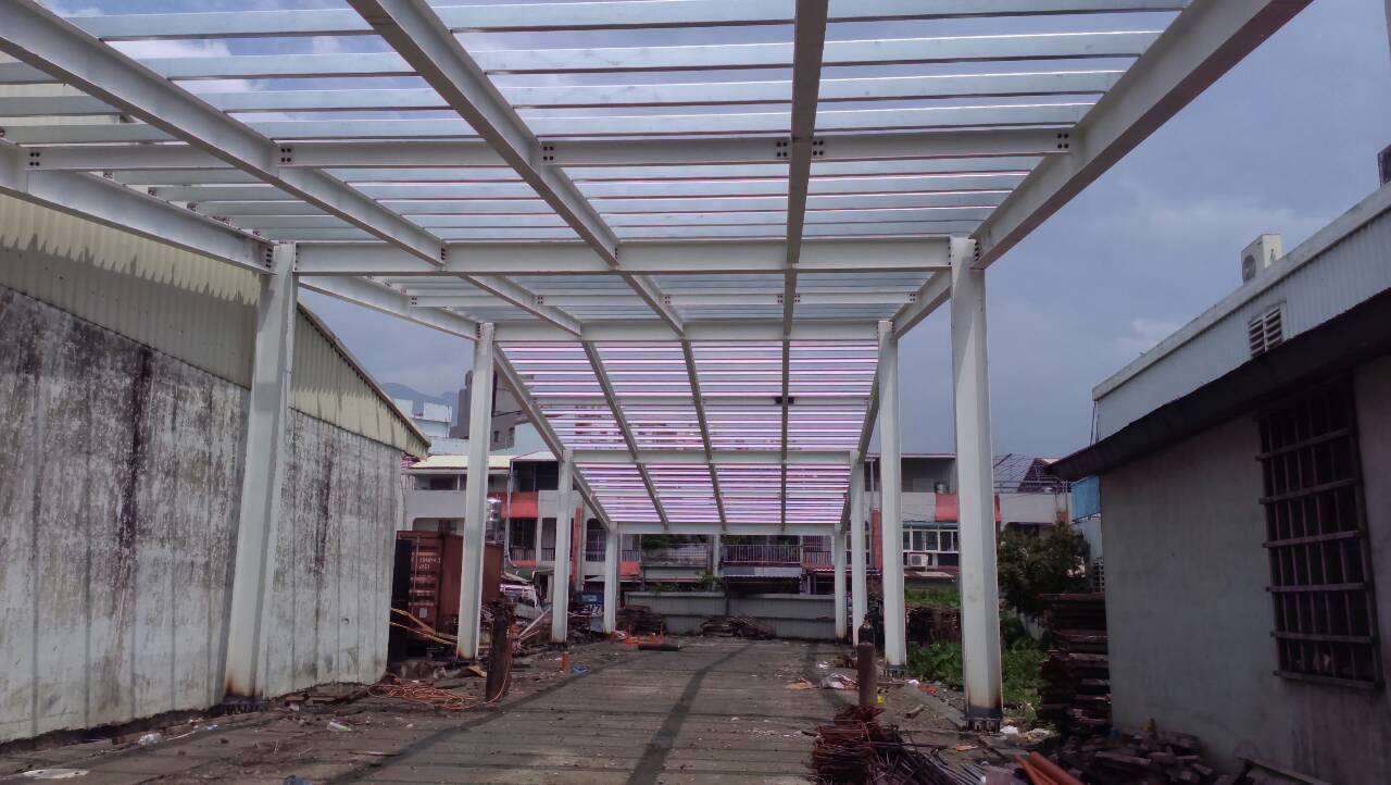 鋼結構組裝完成