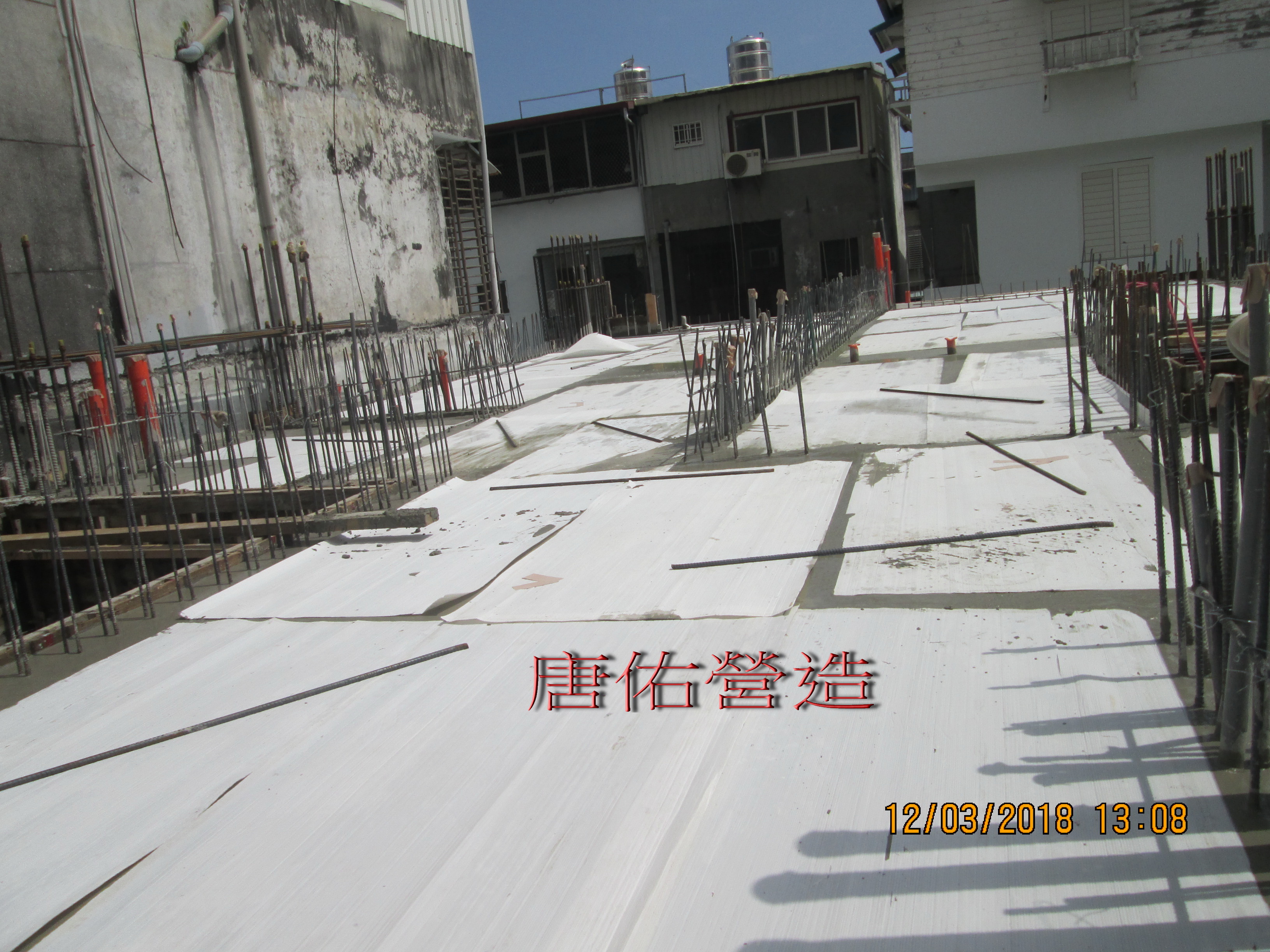 1樓頂版養護保護板鋪設