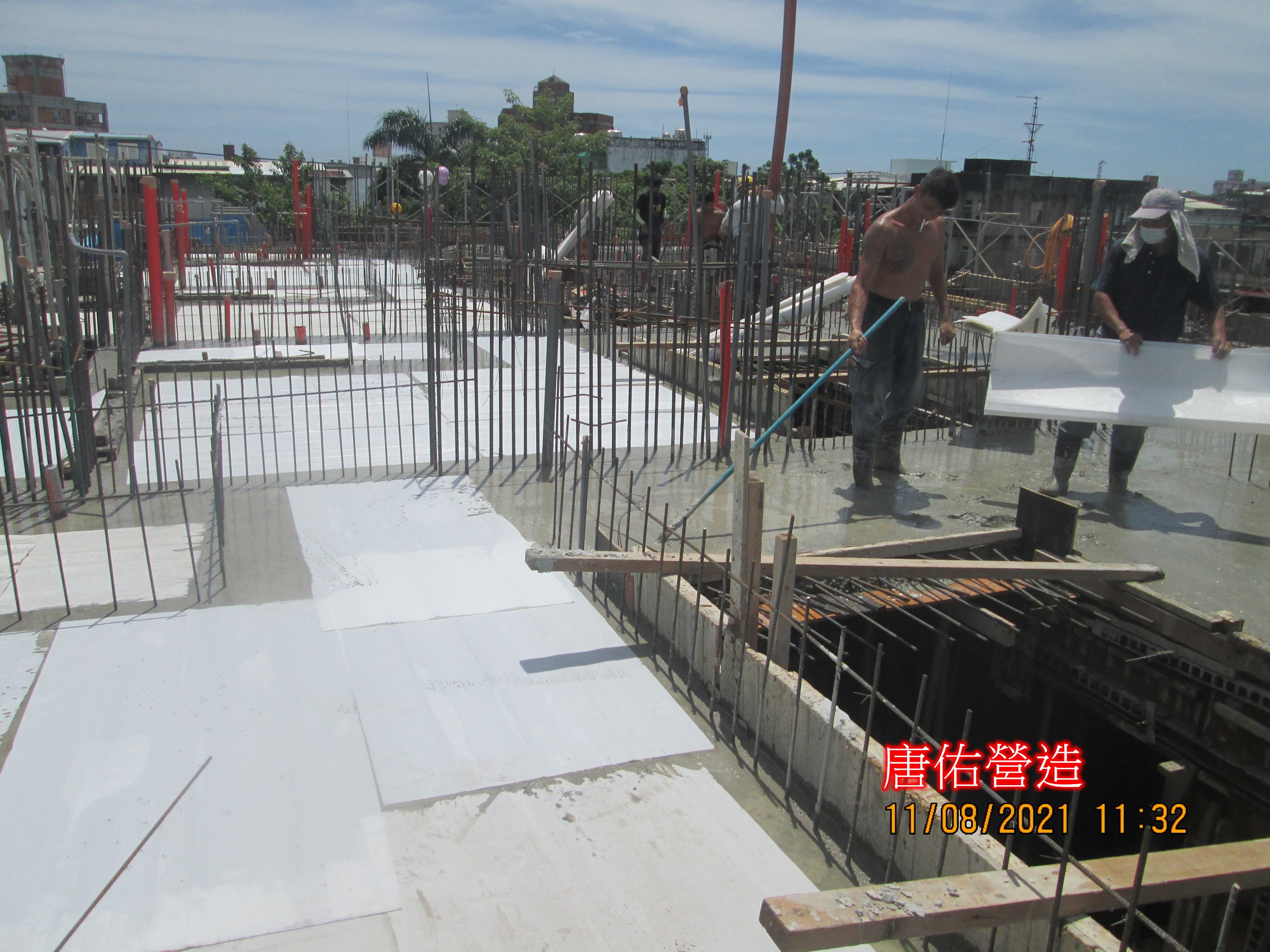 2樓頂保護板鋪設