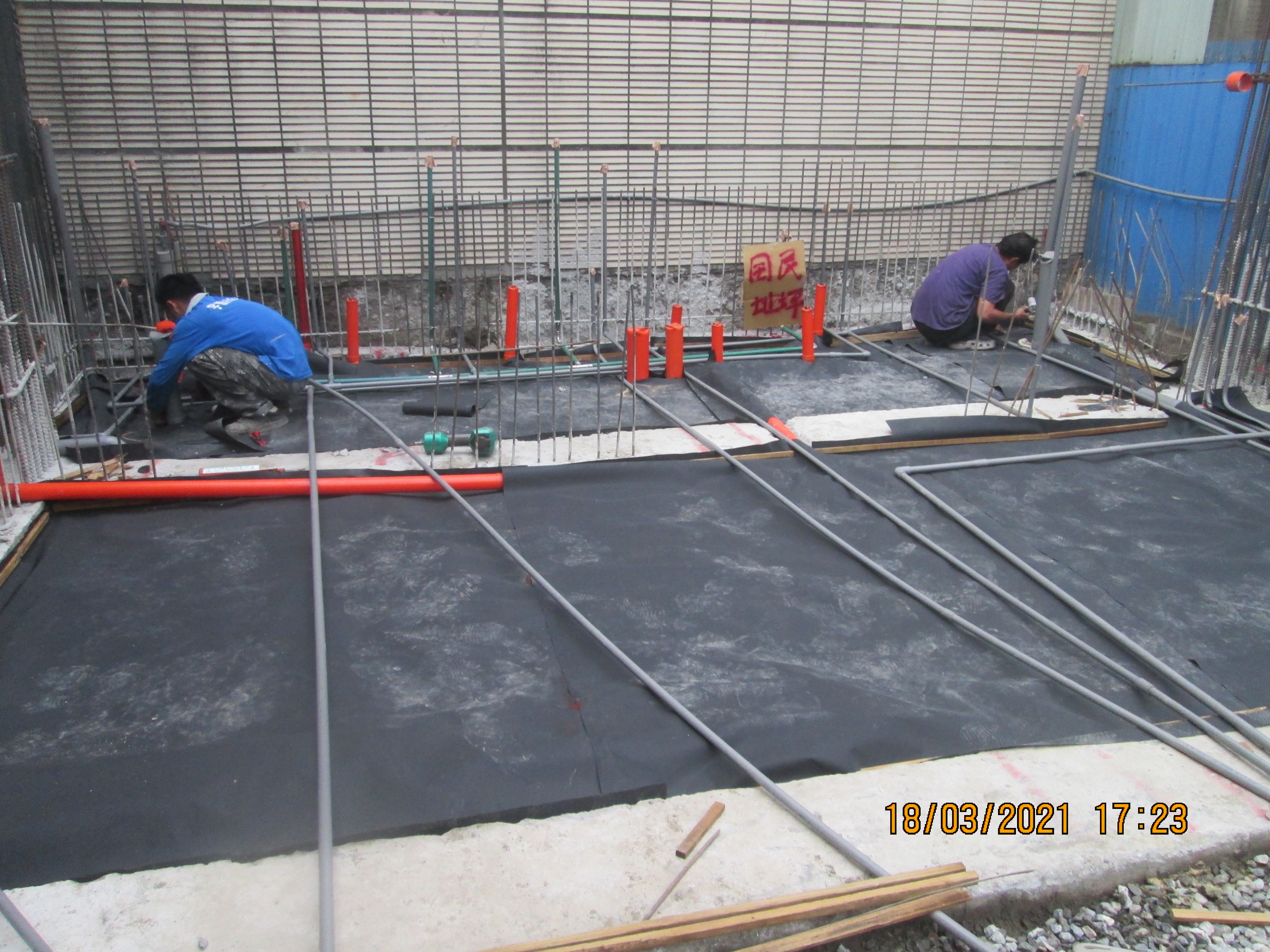 地坪防潮布鋪設