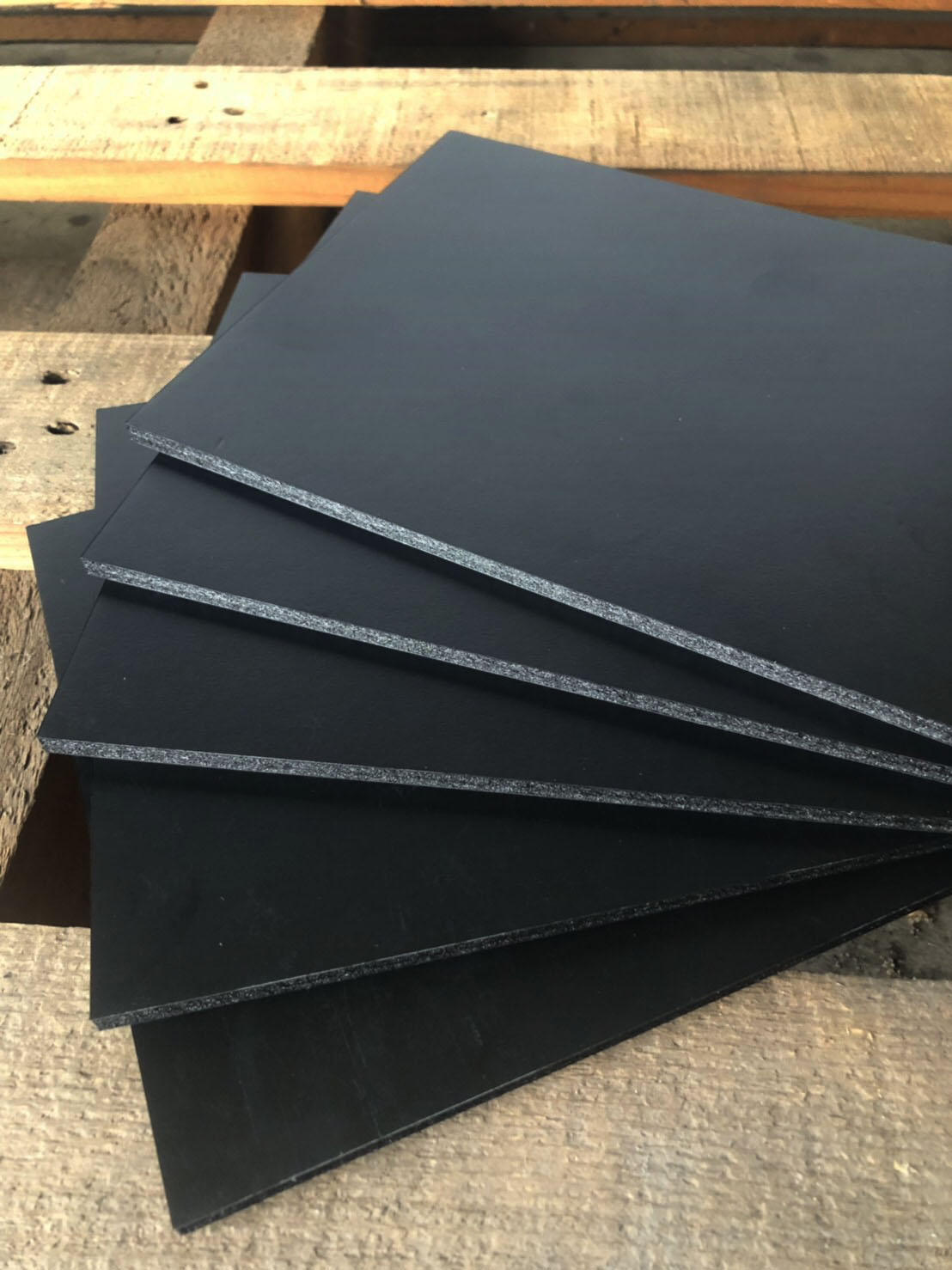 5mm黑色合成板