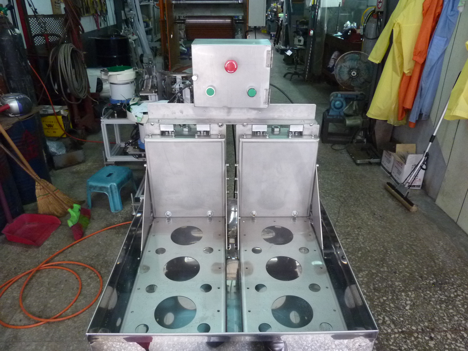 雙槽式測漏機-1