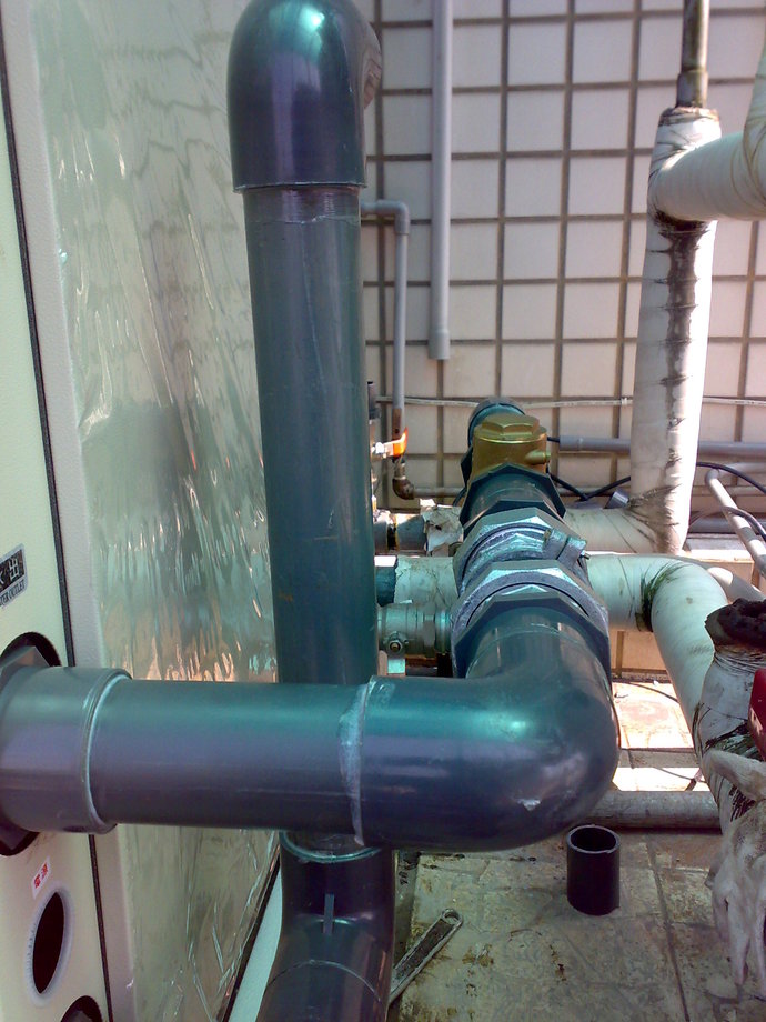 冷氣式冰水機安裝