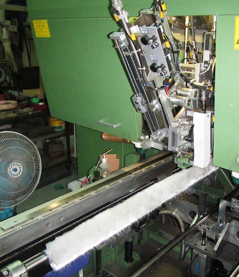 德國自動植毛機