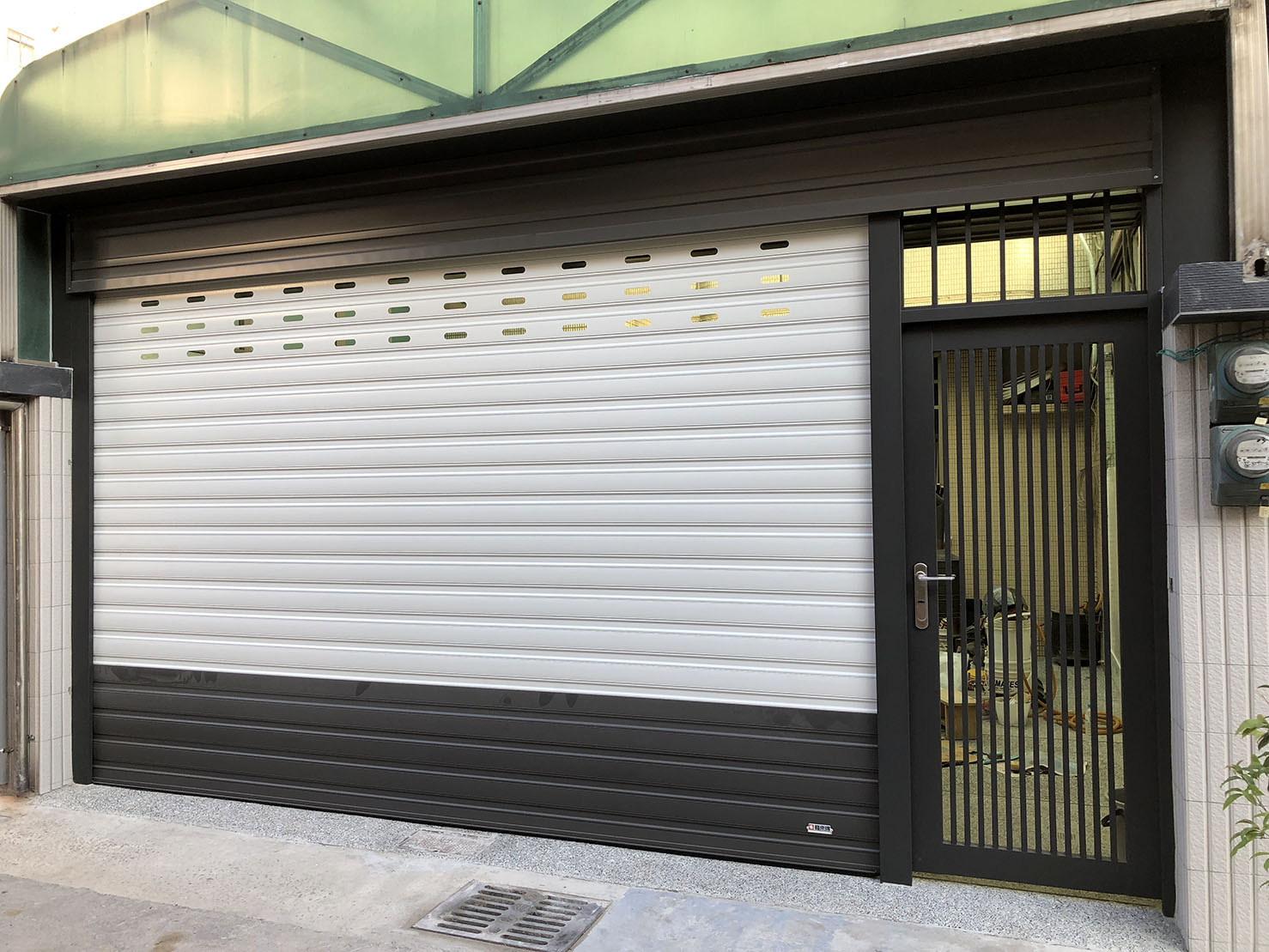 鐵捲門、大小門