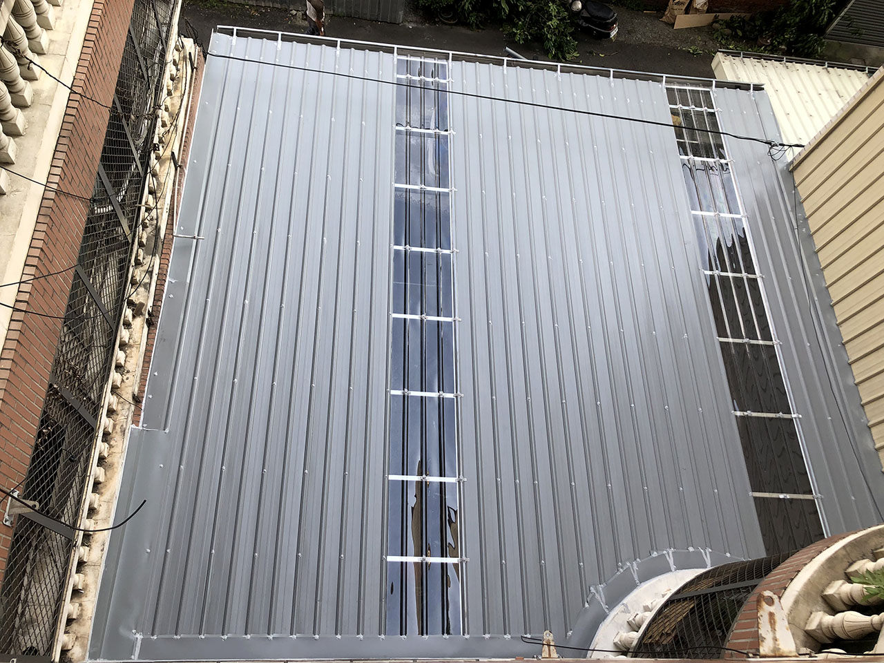 鐵屋、空中花園