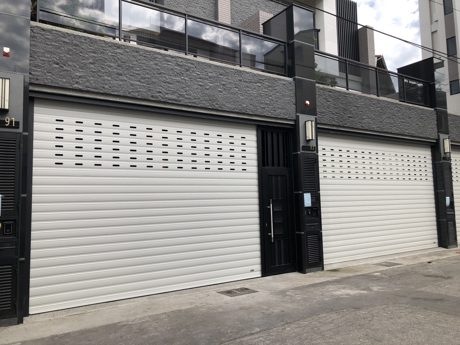 鐵捲門、大小門