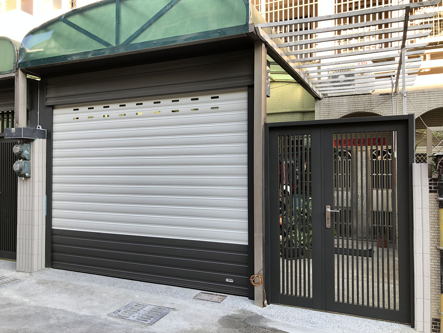 鐵捲門、大小門