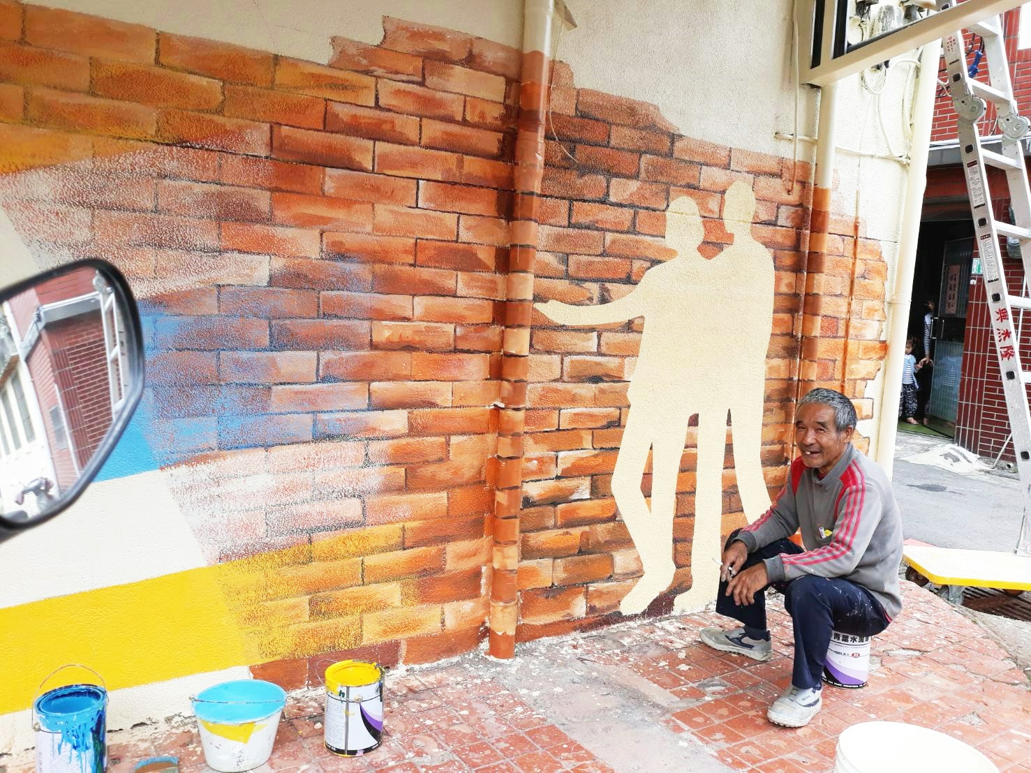 老獅外牆彩繪廣告
