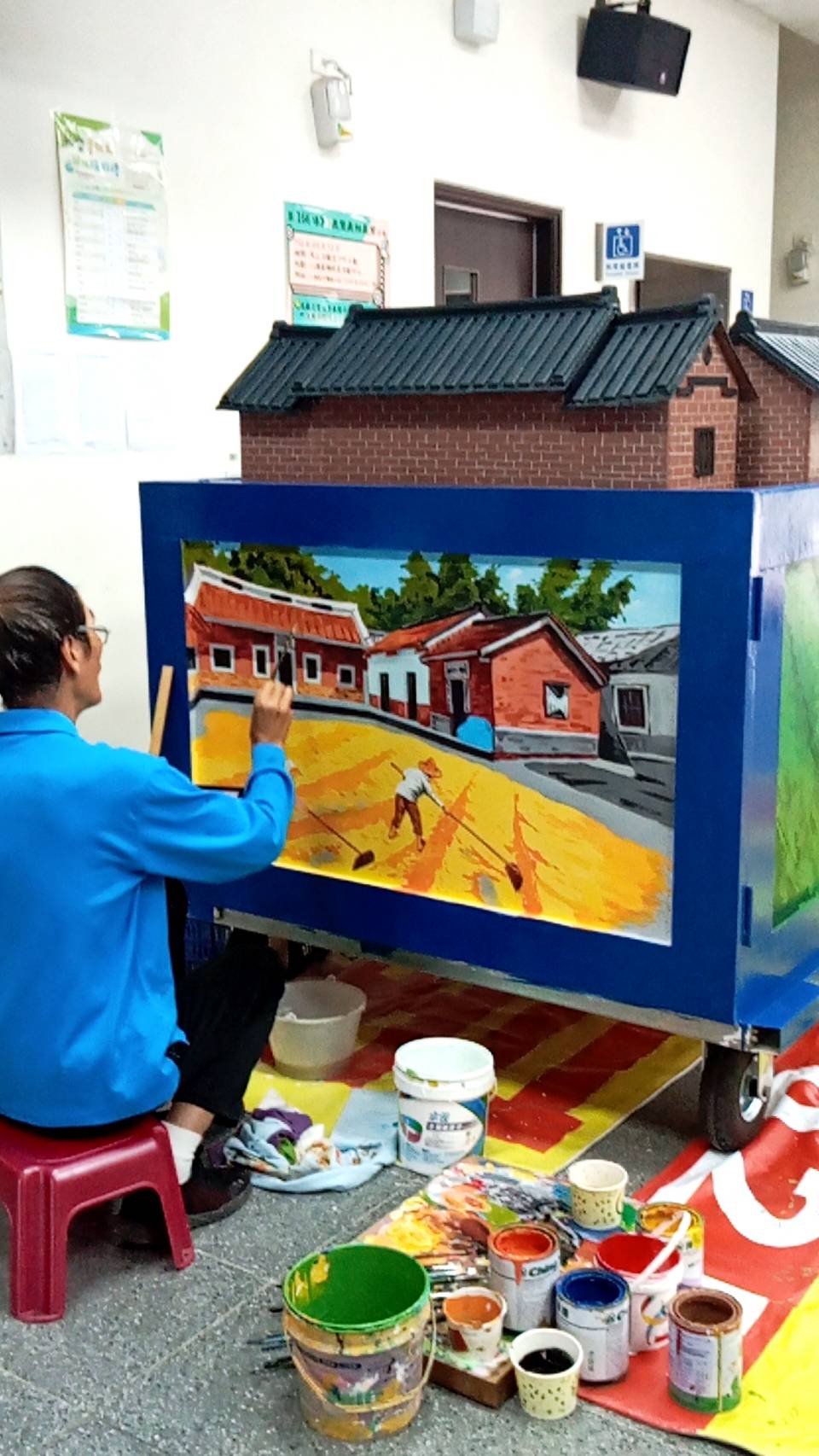 老獅外牆彩繪廣告