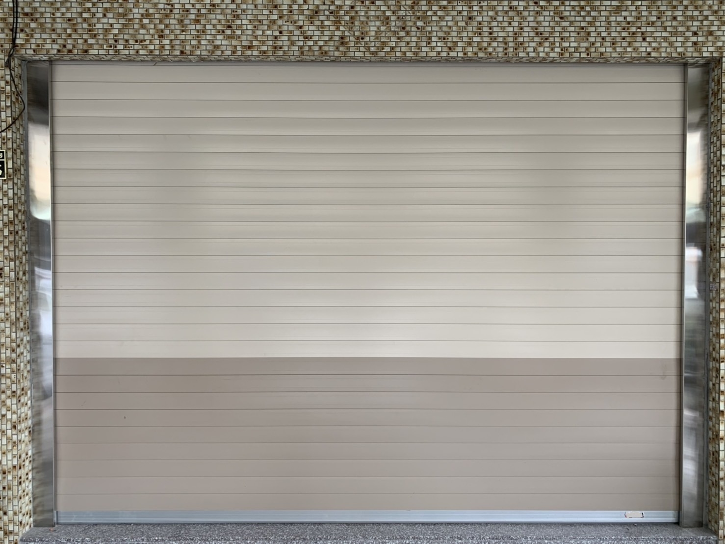 鋁合金T3電動捲門