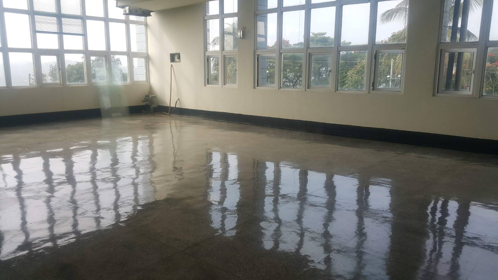 嘉義地板打蠟後