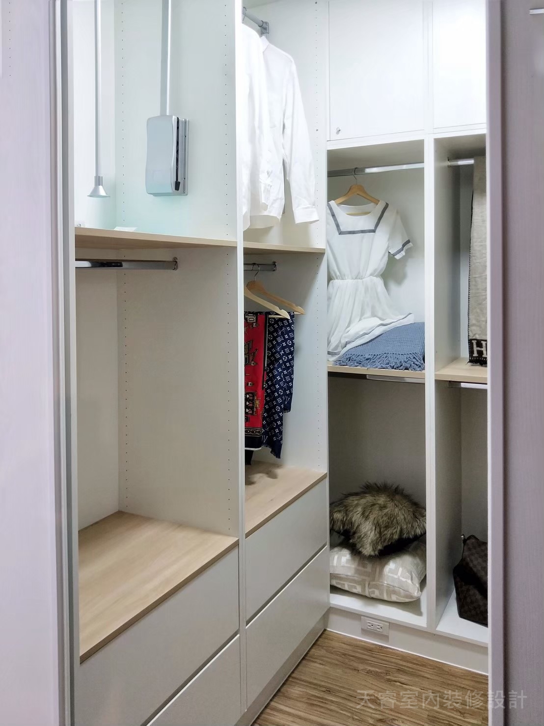 小坪數更衣間收納