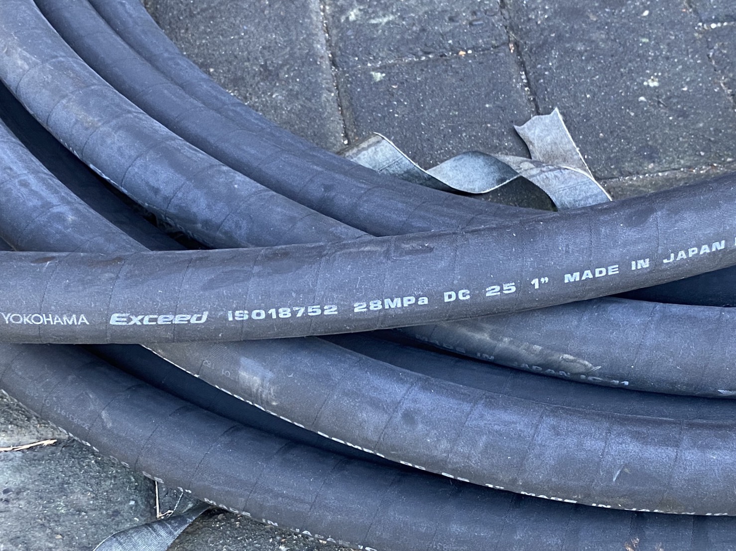 佳洲高壓油管材料,專營機械高壓油管,氣壓缸,油壓缸,油壓幫浦,油箱,軟管,接頭