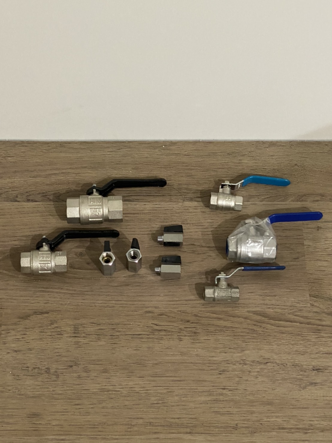 佳洲高壓油管材料,專營機械高壓油管,氣壓缸,油壓缸,油壓幫浦,油箱,軟管,接頭