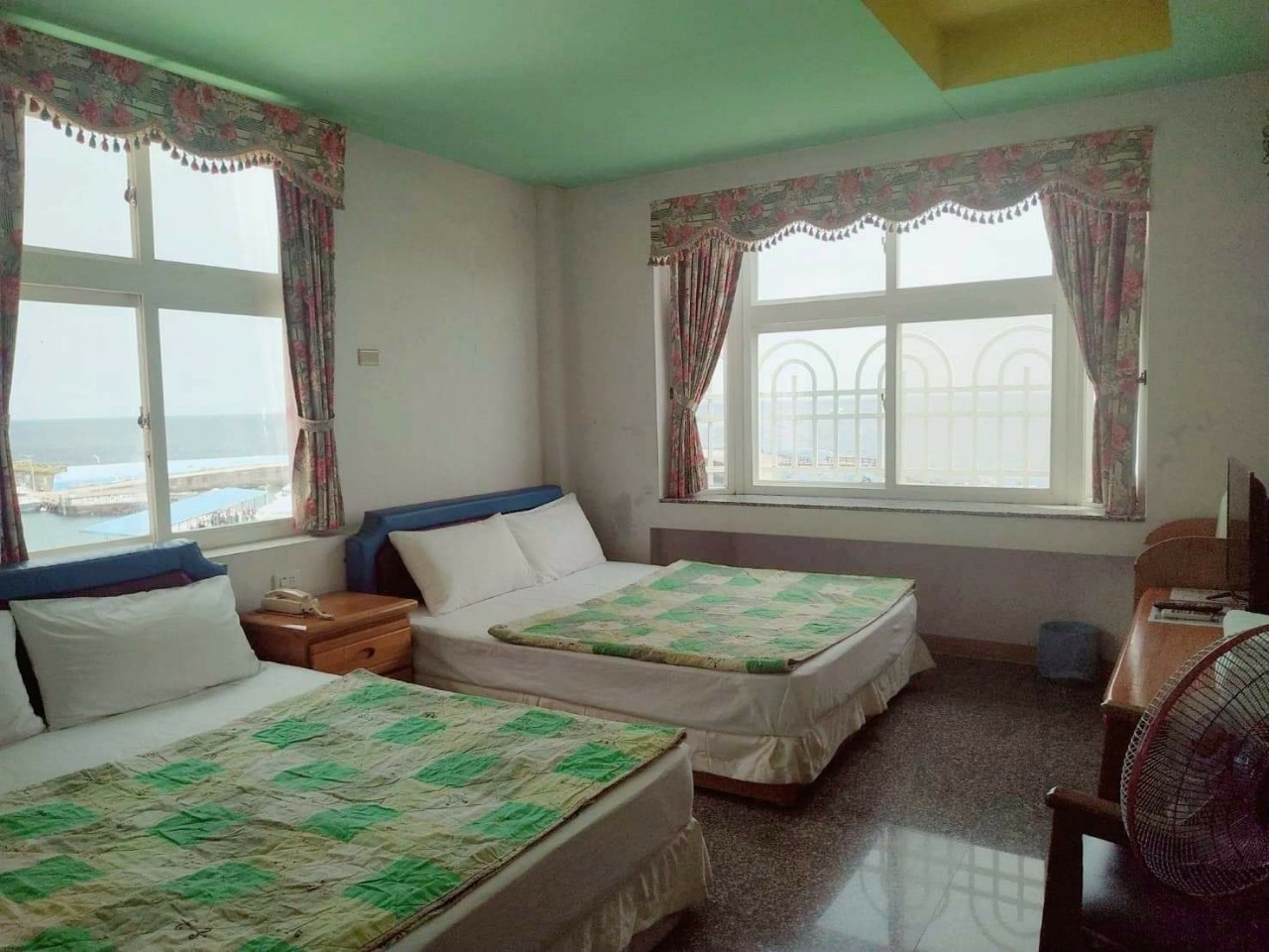 小琉球賢濱特色民宿-海景四人房