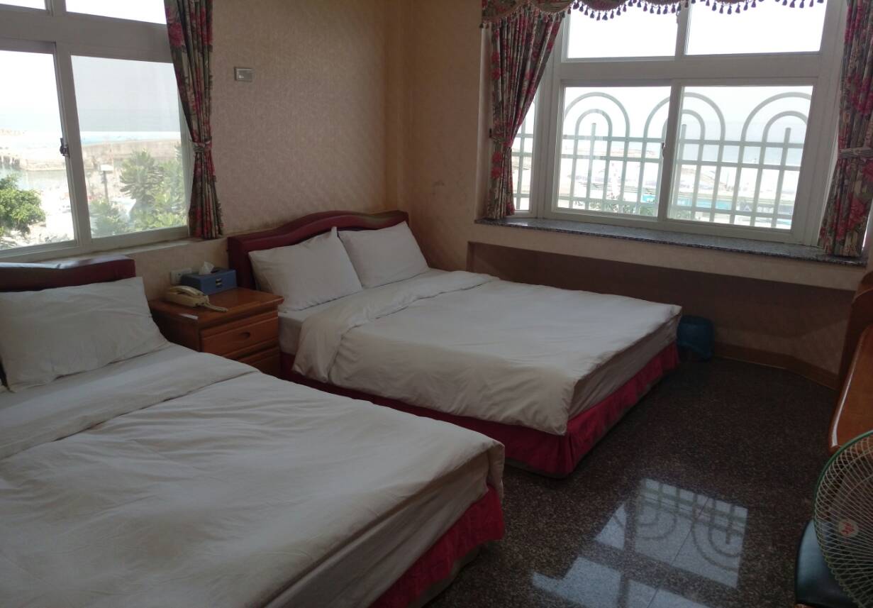 小琉球民宿推薦賢濱民宿-海景四人房