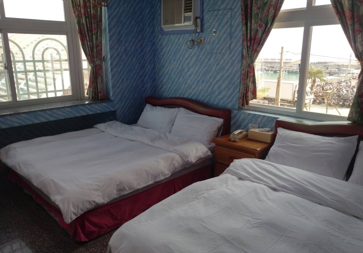 小琉球民宿推薦賢濱民宿-海景四人房