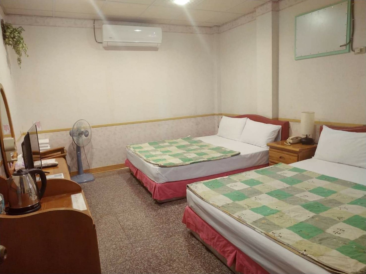 小琉球賢濱民宿-精緻四人房