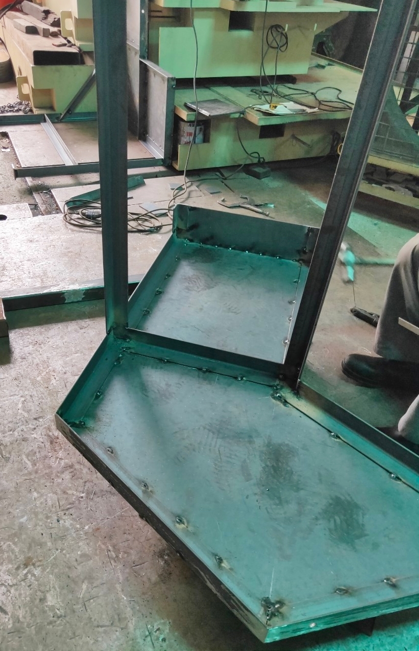 客戶要求客製化焊接機台4