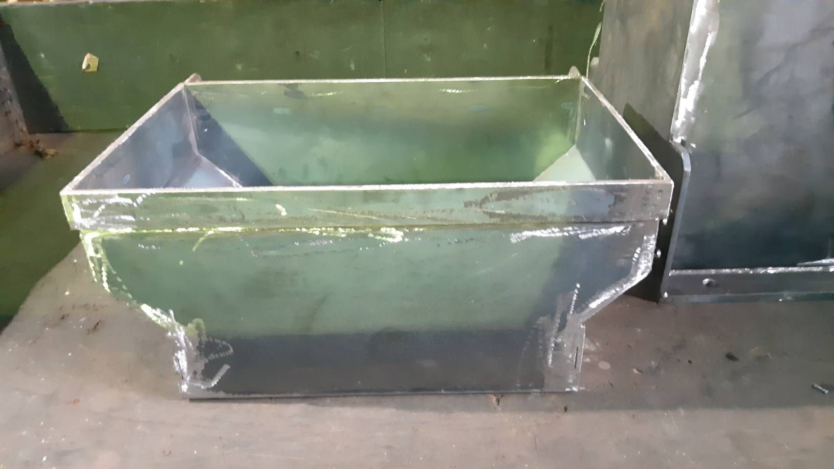 客戶要求客製化焊接機台1