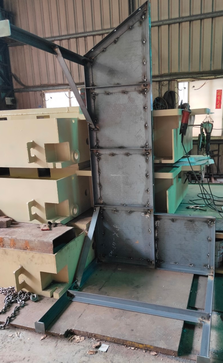 客戶要求客製化焊接機台7