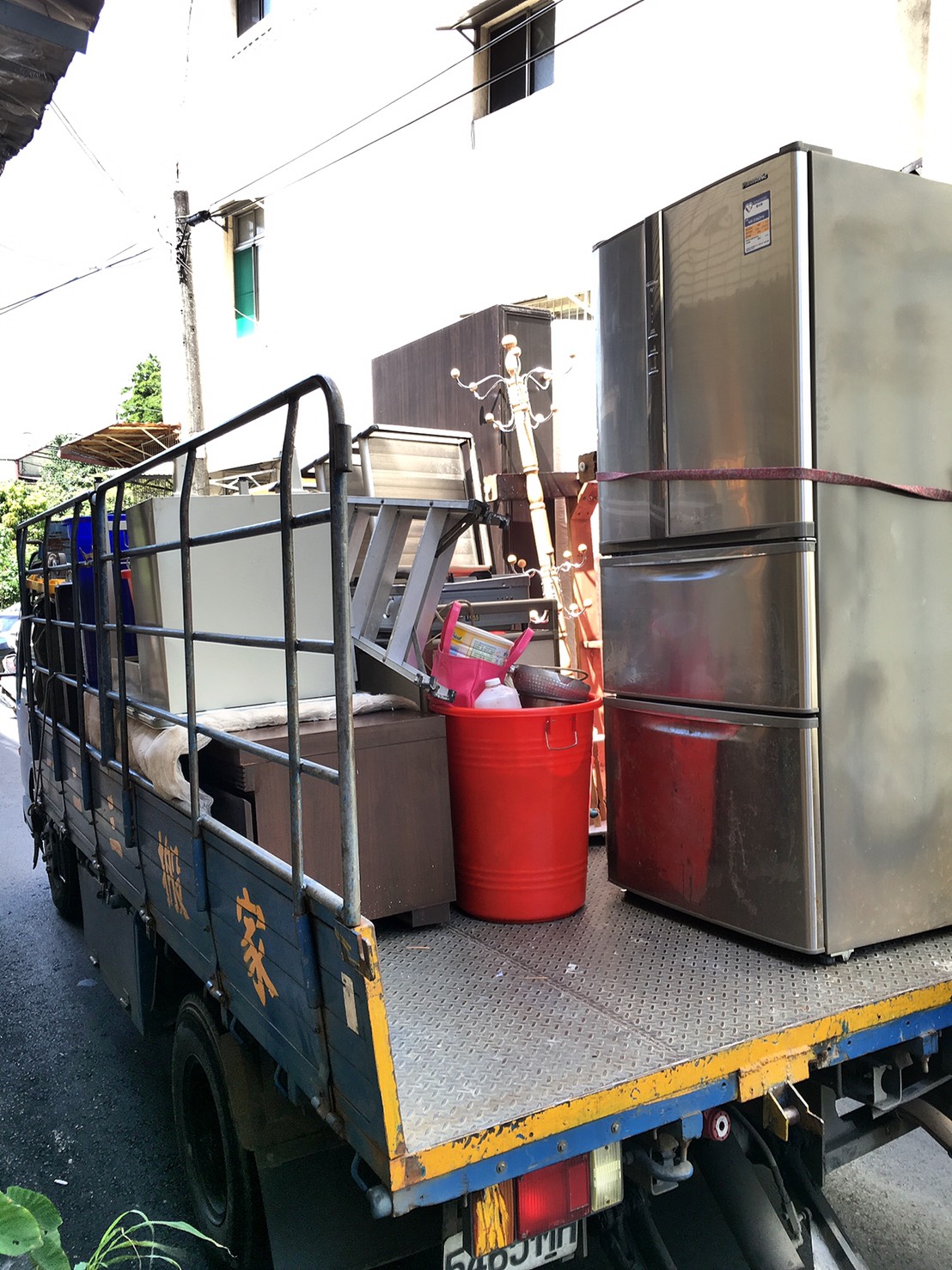 高雄工廠搬遷-冷凍櫃蛋糕櫃