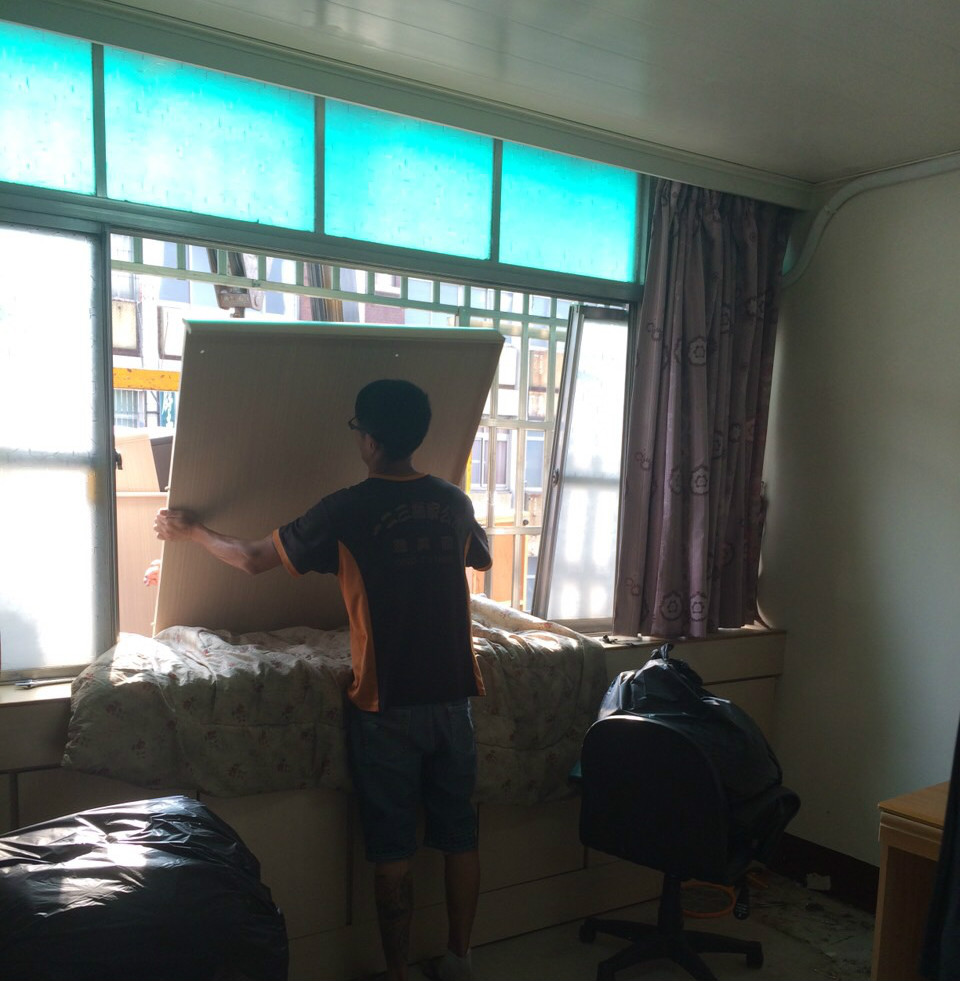 居家吊車搬遷-冷氣拆卸冰箱搬運