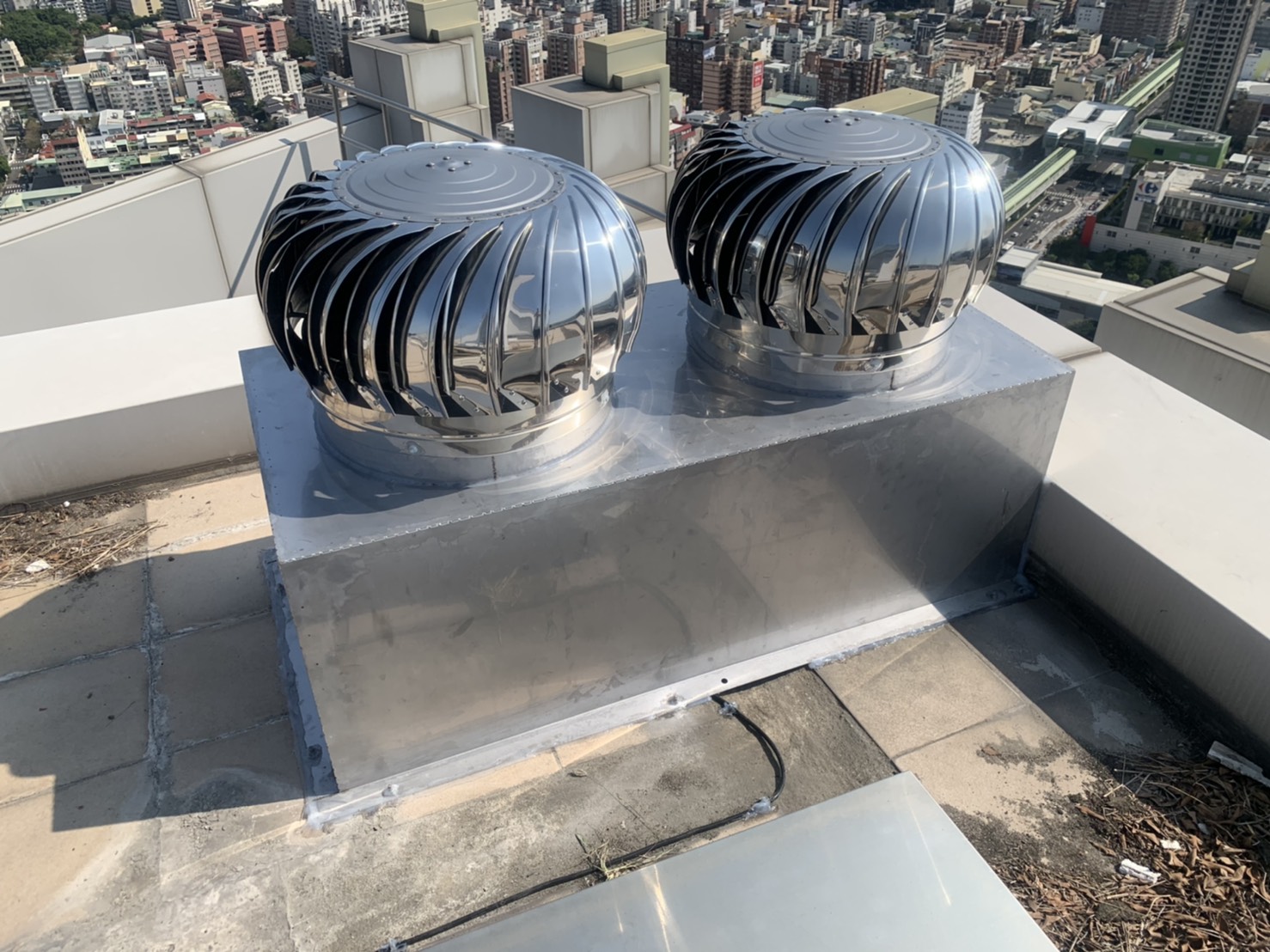 屋頂免動力通風器安裝