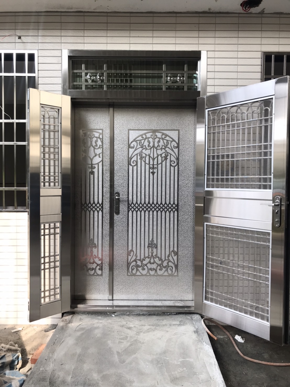 彰化不鏽鋼玄關門