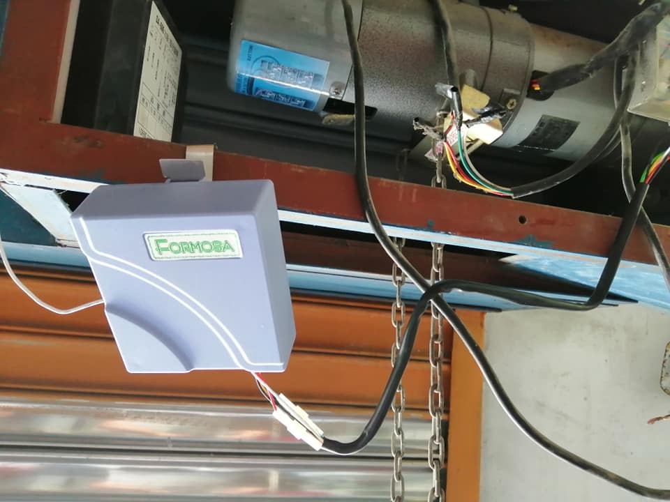 捲門押扣開關線路老舊維修更新