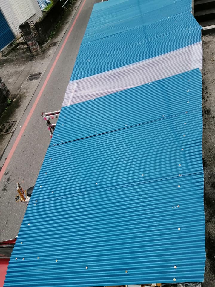更換遮雨棚鐵皮翻新