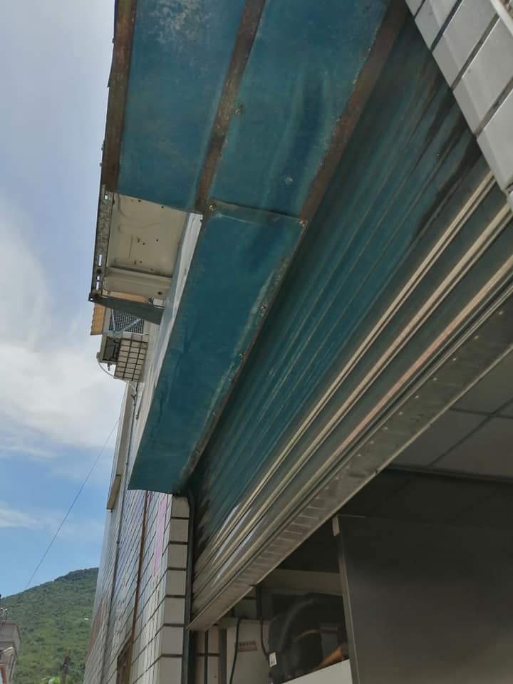 捲門維修板金調整