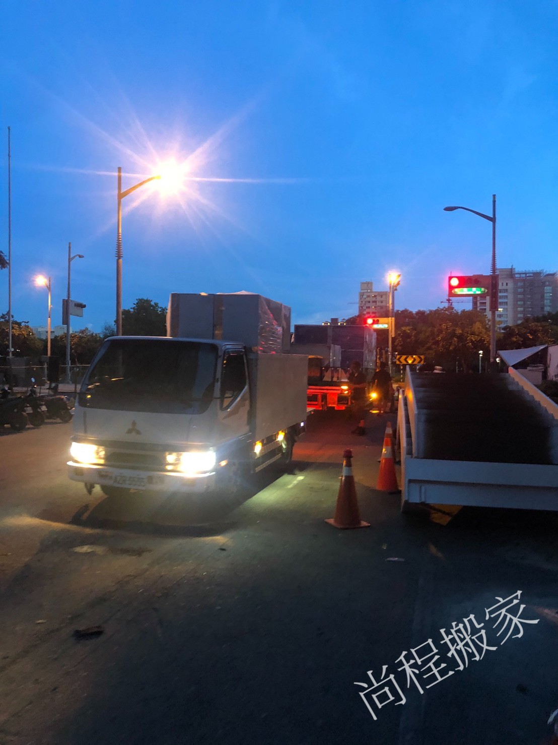 百貨公司設備搬運